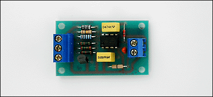 CR3002